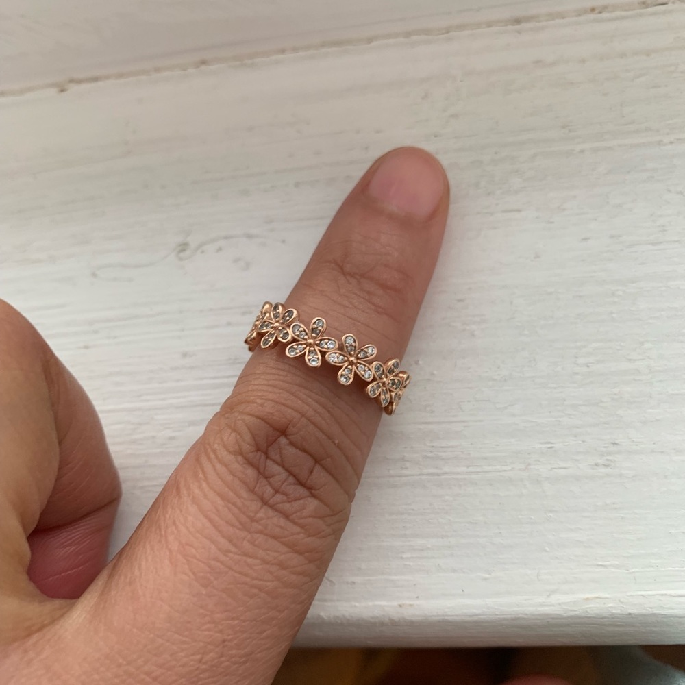 ❌ SOLD❌ DAZZLING DAISY RING, PANDORA ROSE™